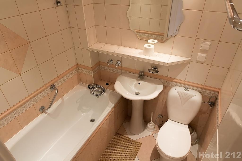 Hotel 212 Варшава Экстерьер фото