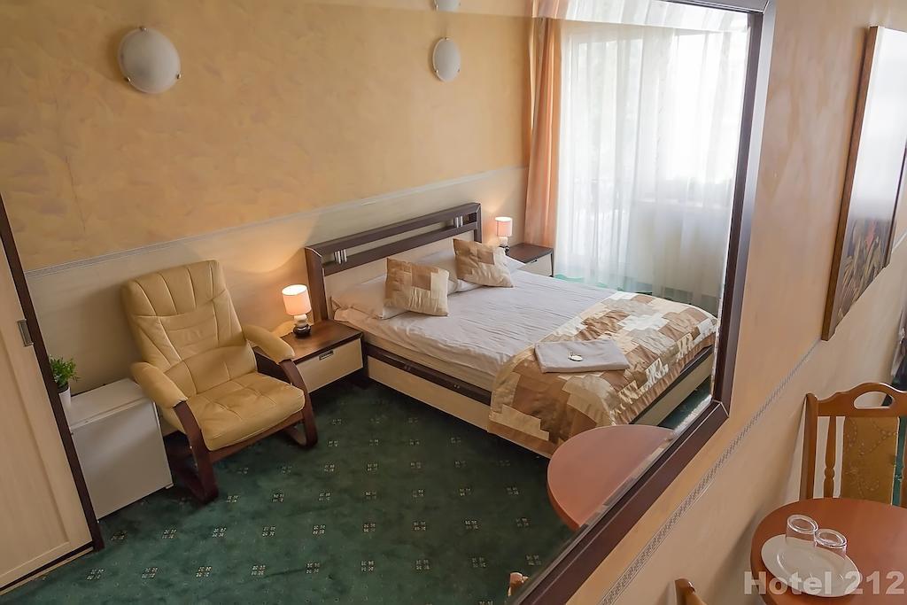 Hotel 212 Варшава Номер фото